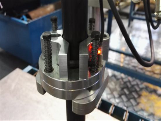 Máquina de corte de tarxeta de metal de corte pesado / cortador de plasma CNC