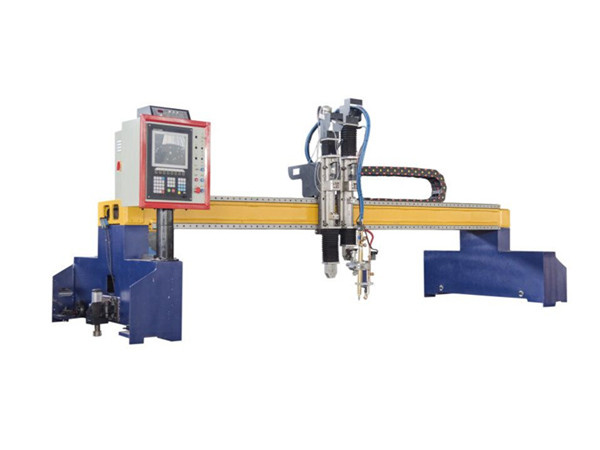 máquina de corte de plasma CNC barata con máquina de corte THC / CNC / máquina de corte de plasma placa de aceiro de 1/2 / 3mm con potencia HUAYUAN