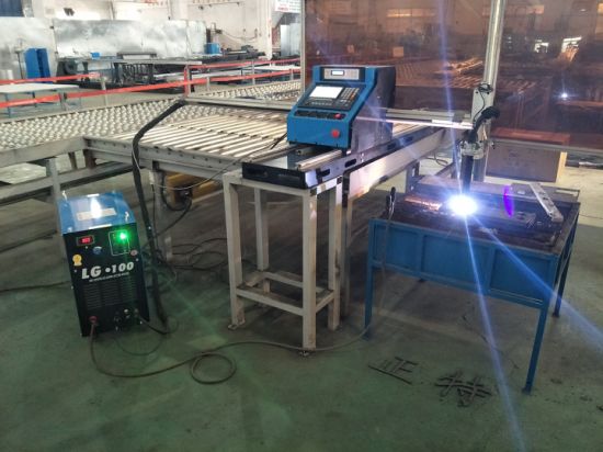 China Acero al carbono / acero inoxidable CNC Plasma Cutting Machine Precio