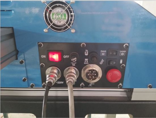 máquina de corte por plasma CNC portátil para aceiro carbono / aceiro salvaxe / placa de ferro
