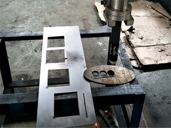 Máquina de corte por cortador de plasma portátil de 1500 * 3000mm 100A para acero inoxidable